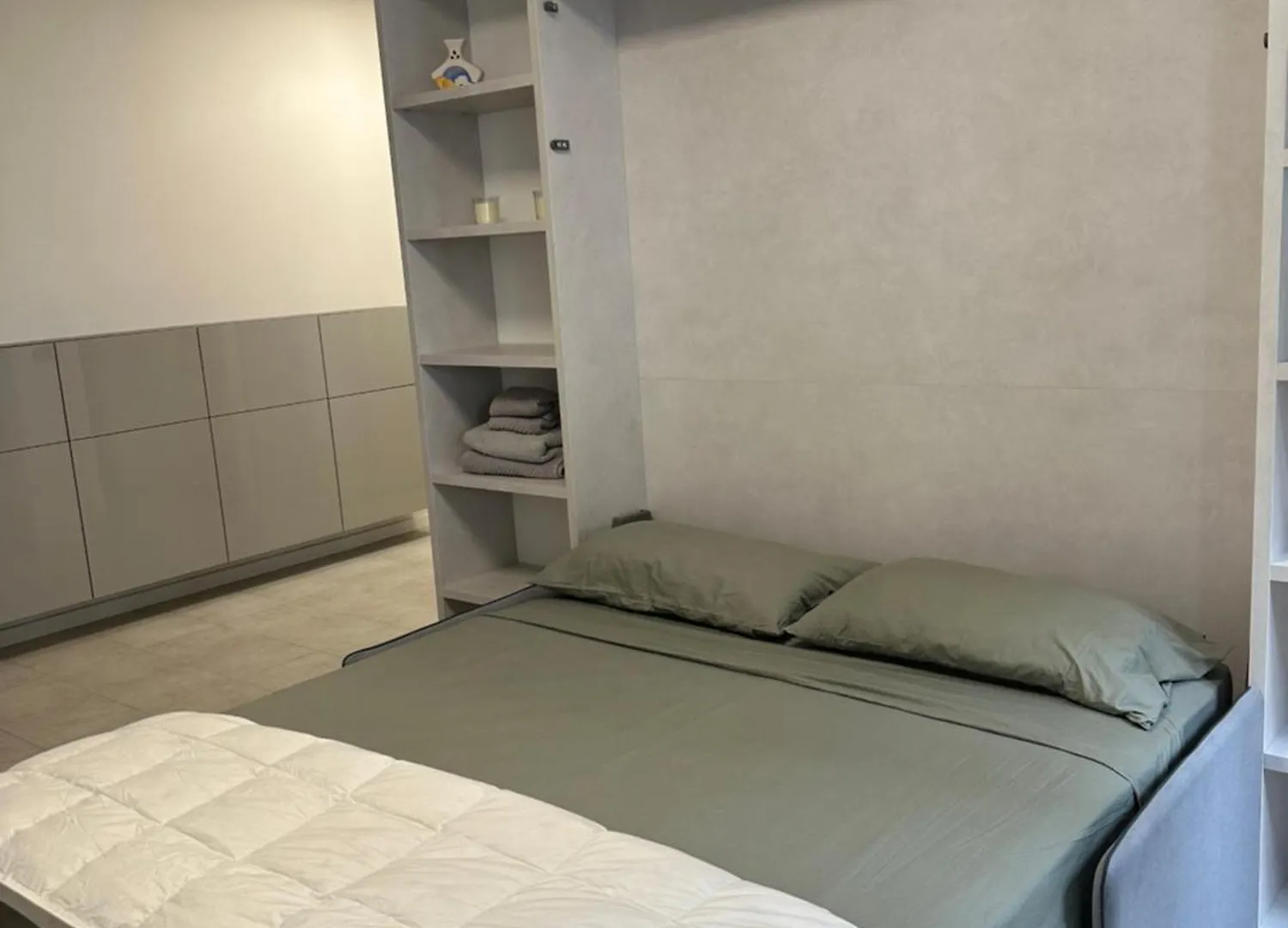 Stunning Deluxe Downtown Studio Busto Arsizio